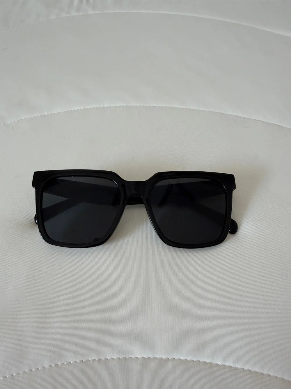 Black Square Sunglasses - Classic UV Protection